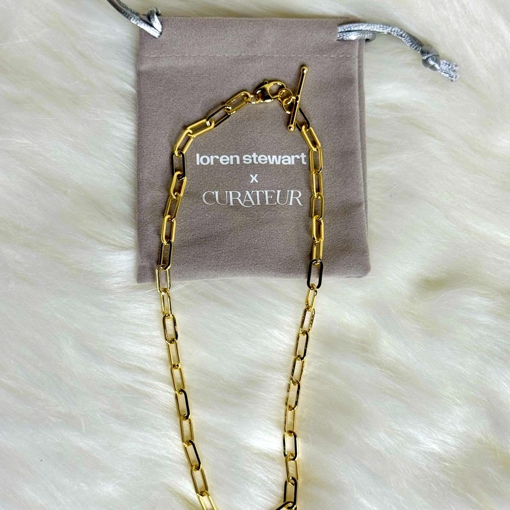 Gold Plated Necklace with Elegant Chain Design - Picture 4 of 4
